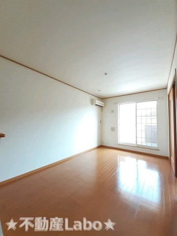 ニューカムリーA　201