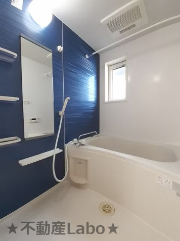 プチメゾンfの浴室