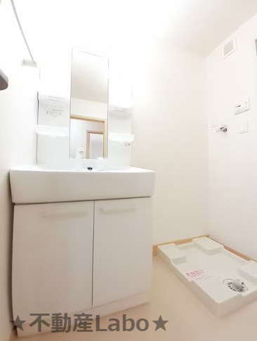 プチメゾンfの洗面所