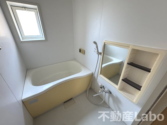 シャーメゾン藍住D棟の浴室