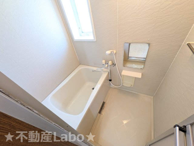 サンシェールAの浴室