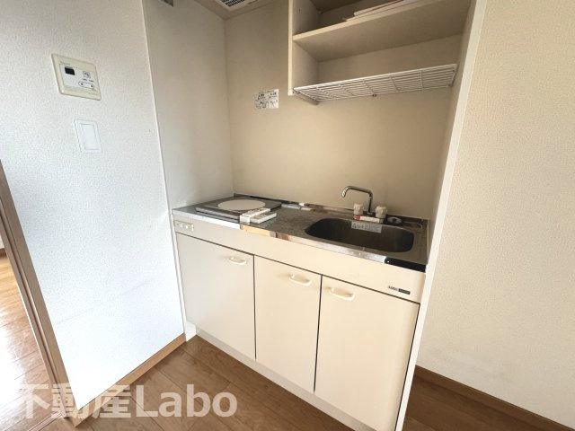 板野郡藍住町徳命字小塚東のアパートのキッチン