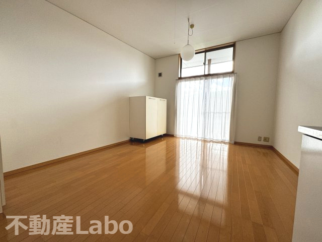 田上コートフレアベニールの洋室