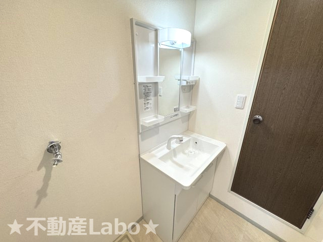 徳島市南沖洲３丁目のアパートの洗面所