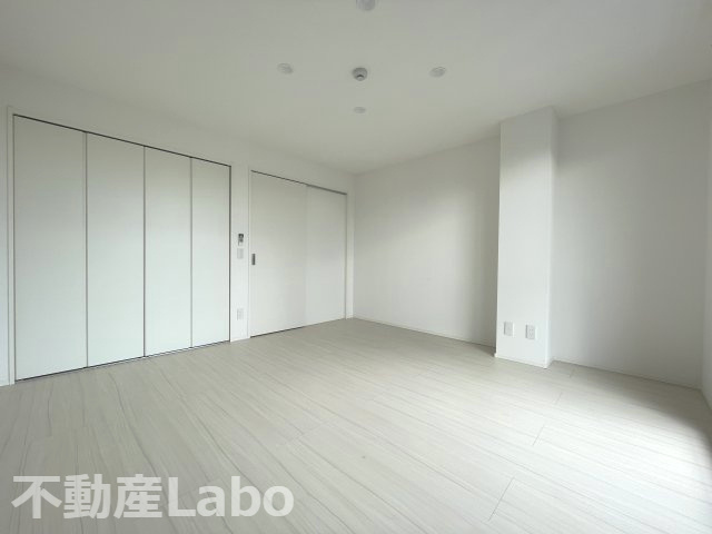 徳島市南常三島町３丁目の賃貸マンションの洋室