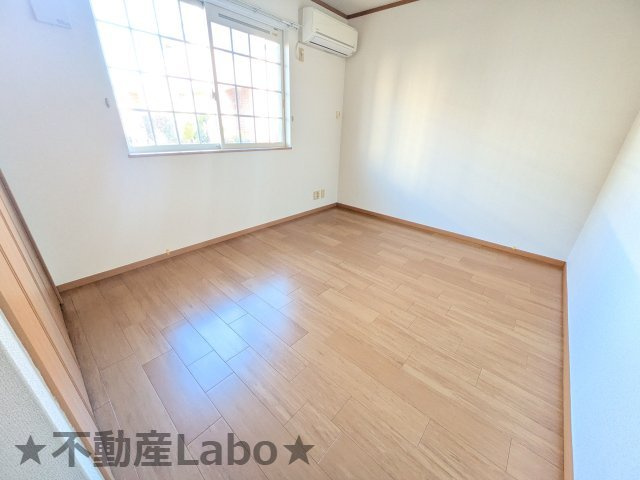 ヴィヴァーチェ 春日野の内装