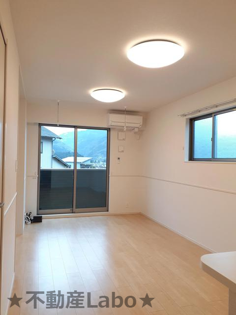 アナザースカイ・昼間 A