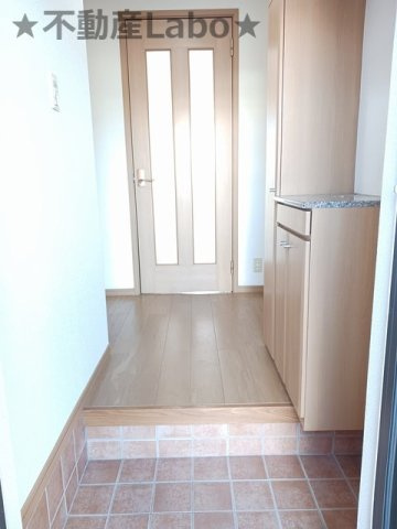 トマト・ラ・ルーナの玄関