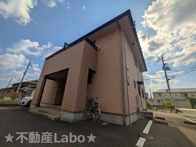 ミュージア春日B