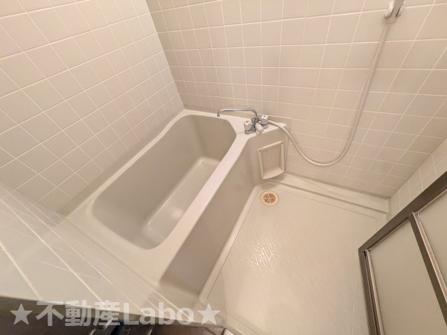 ハローハイツの浴室