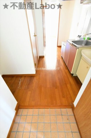 チェリーハイツ　の玄関