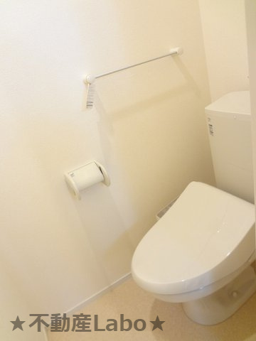 ルタン・ザ・サードAの駐車場