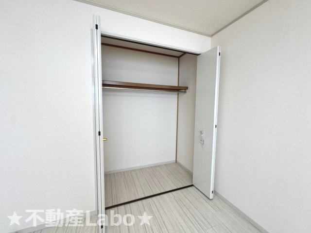 徳島市南沖洲３丁目のアパートの収納