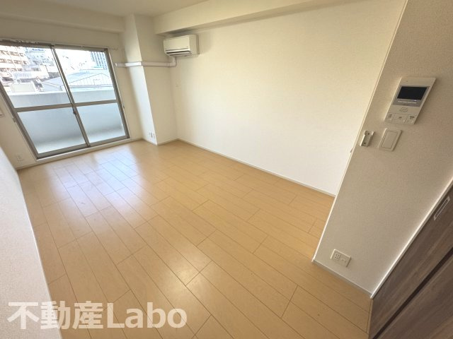 徳島市東大工町３丁目の賃貸マンションの洋室