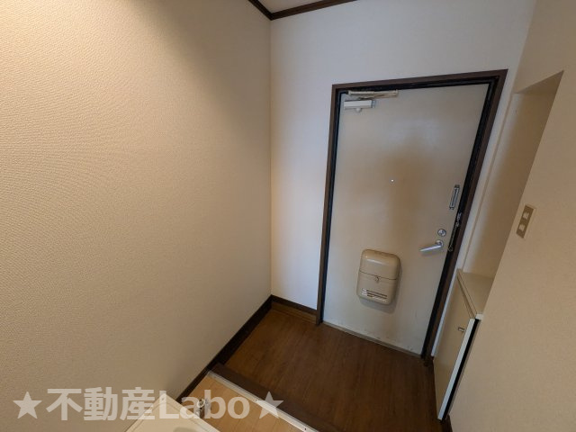 サウスコーポの玄関