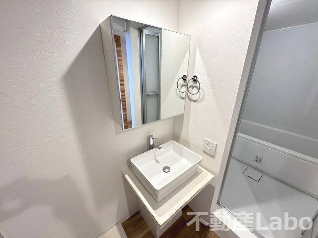 徳島市住吉３丁目のアパートの洗面所