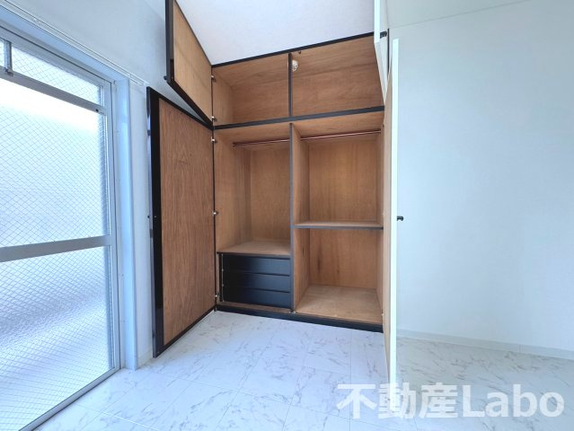 徳島市上助任町三本松の賃貸マンションの収納