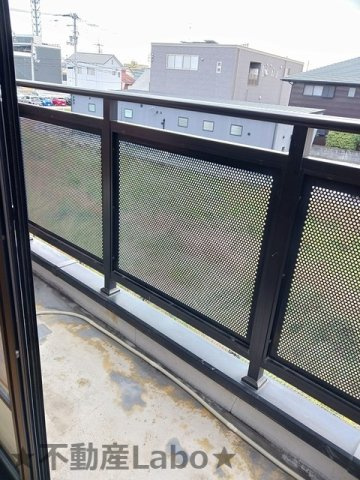 メゾンシャモニーBのバルコニー