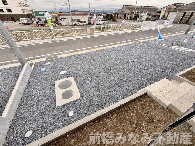 【新築平屋】高崎市箕郷町上芝第８　３号棟(全４棟)　クレイドルガーデン　新築建売分譲の駐車場|駐車場に車を止められます