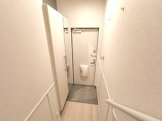 【玄関】 | ルシエルＦ