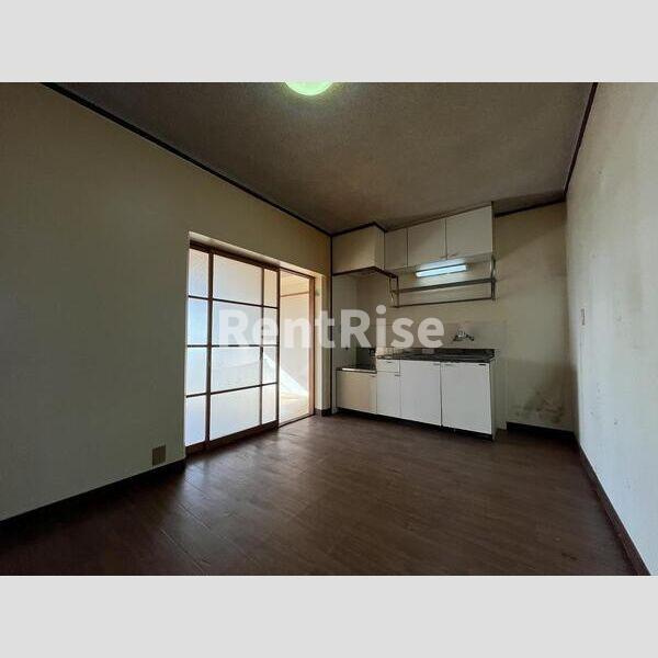 ハイツ小正Aの居間・リビング