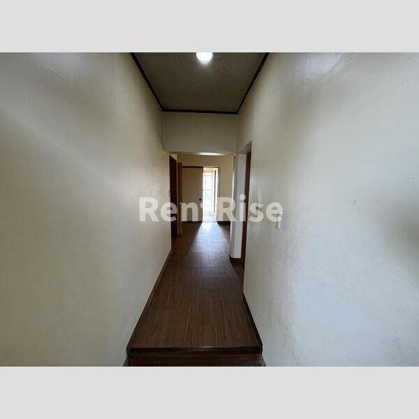 ハイツ小正Aの玄関