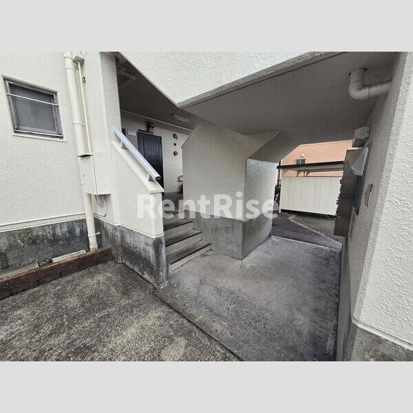 ハイツ小正Aの駐車場