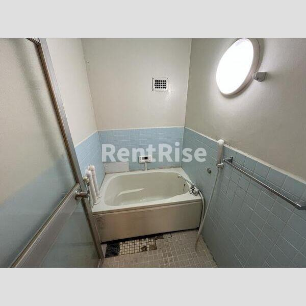 ハイツ小正Aの浴室