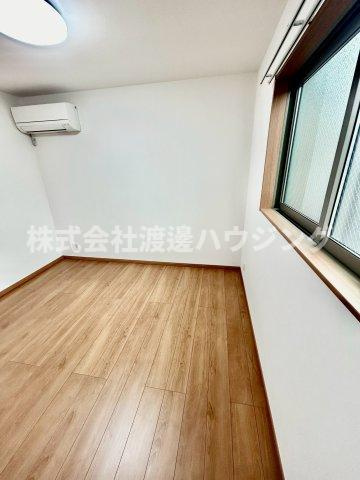 門真市大池町一戸建の洋室