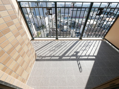 【バルコニー】 | Luxe難波西III