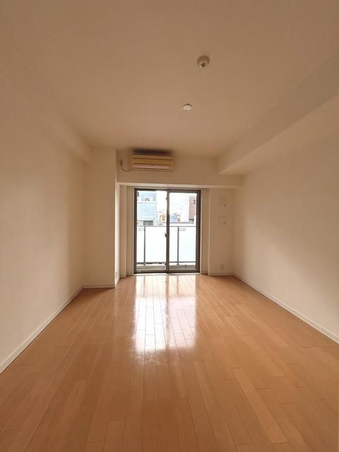 レジデンス両国駅前の居間・リビング