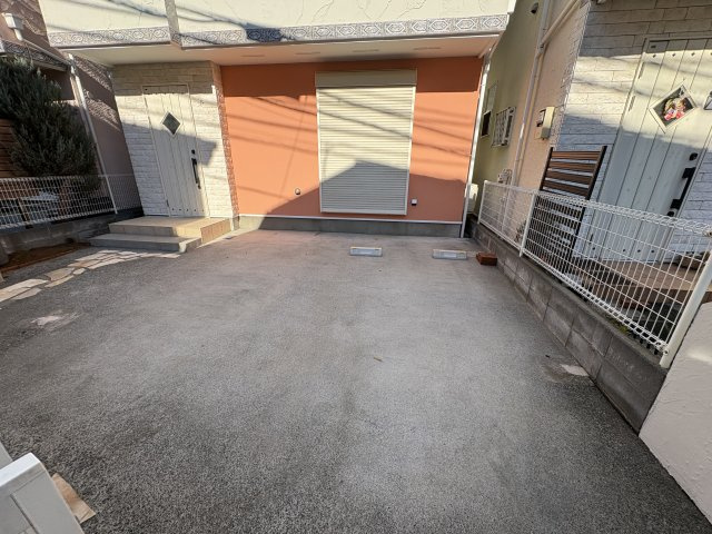 桜台戸建の駐車場