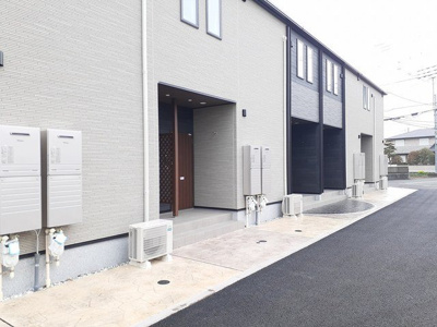 【エントランス】 | アザレア | エントランスです