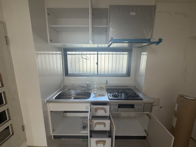 【キッチン】 | SHRIKE1（シュライク1） | 写真はリフォーム工事中の状態です（2025年12月30日撮影）