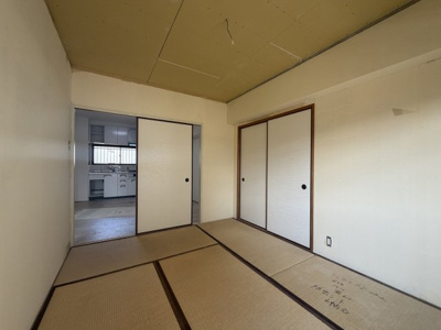 【洋室】 | SHRIKE1（シュライク1） | 写真はリフォーム工事中の状態です（2025年12月30日撮影）