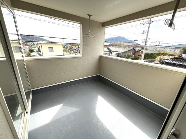 【展望】 | 牟礼南小学校に通える新築戸建　防府市沖今宿１丁目　第４－３号棟　クレイドルガーデン　アーネストワン | 屋根付きバルコニー