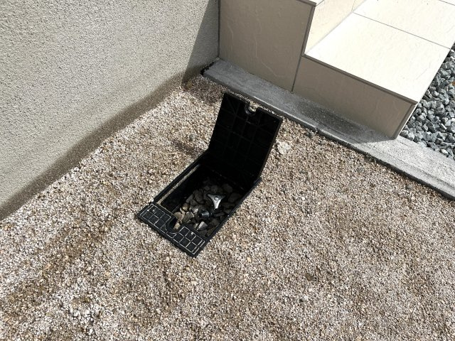 【庭】 | 牟礼南小学校に通える新築戸建　防府市沖今宿１丁目　第４－３号棟　クレイドルガーデン　アーネストワン | 駐車場には散水栓も付いています。