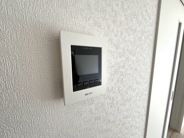 【セキュリティ】 | 牟礼南小学校に通える新築戸建　防府市沖今宿１丁目　第４－４号棟　クレイドルガーデン　アーネストワン | 録画機能付きTVモニターインターホン