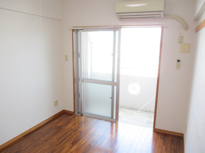 【洋室】 | トーマス前島