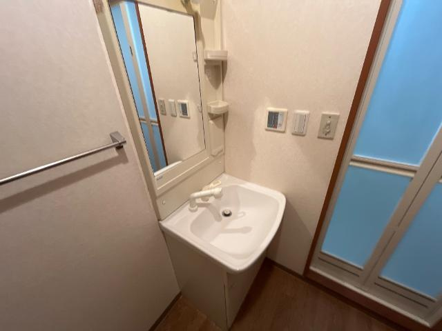 エアリスの洗面所|洗髪洗面化粧台