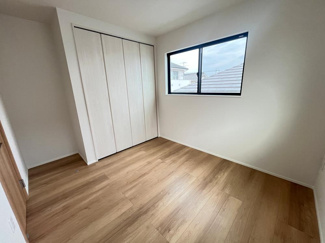 【洋室】 | 尾張旭市桜ケ丘町西全２棟《仲介手数料無料白凰小　西中》 | LINEから簡単お問合せ可能！
友達検索で@nqk7328tです！