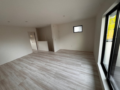 【洋室】 | 尾張旭市南新町全２棟《仲介手数料無料　本地原小学校　旭中学校》 | LINEから簡単お問合せ可能！
友達検索で@nqk7328tです！。