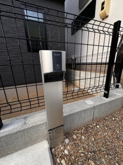 【発電・温水設備】 | 尾張旭市南新町全２棟《仲介手数料無料　本地原小学校　旭中学校》 | EVコンセント