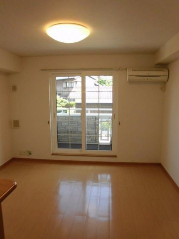 ラスミンコンド　Ａの居間・リビング