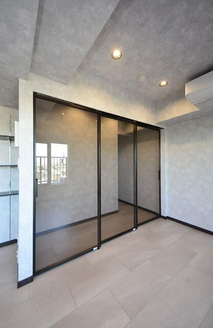 メゾン・ド・ヴィレ千駄木のエントランス