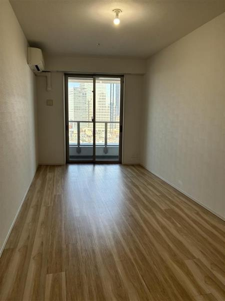 ザ・パークハウス西新宿タワー６０の居間・リビング|こちらの居間で趣味の時間をお楽しみください