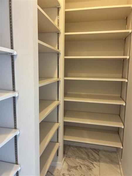 ザ・パークハウス西新宿タワー６０の玄関|明るい玄関です