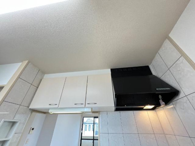 【キッチン】 | フィエスタ | キッチン上側収納（イメージ）