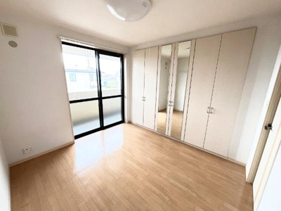 【内装】 | フィエスタ | 洋室（イメージ）