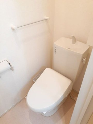 【トイレ】 | セイバリー　アパートメント　Ａ